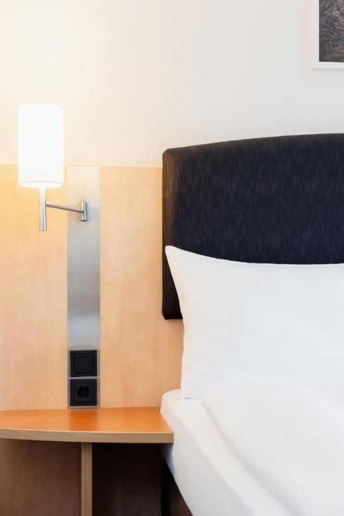 InterCityHotel Wien image 38