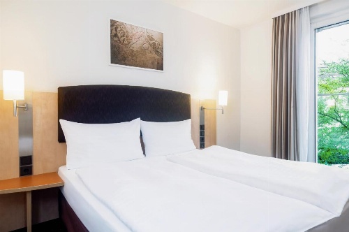 InterCityHotel Wien image 40