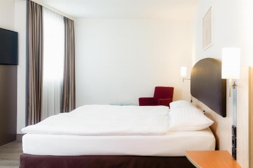 InterCityHotel Wien image 48
