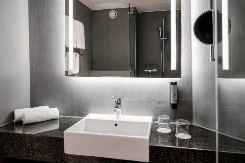 InterCityHotel Wien image 7